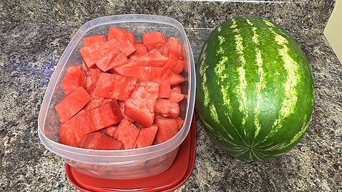 How I Pick A Sweet Watermelon 🍉 & How I Cut It Up