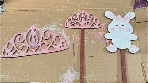 Paint a Crown, Wand, and Bunny |Hard Working Mom |How to