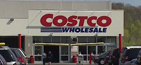 Costco slowly opens its food court and brings back free samples