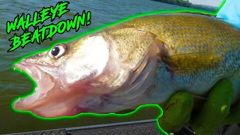 Late Summer WALLEYE Fishing BEATDOWN! (Jigging & Trolling For Walleye)