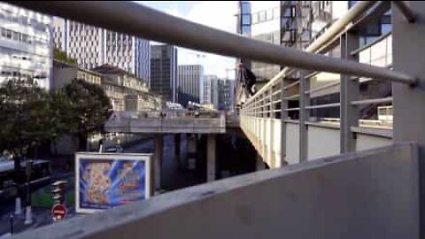 Teenager attempts incredibly dangerous parkour jump!