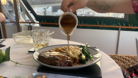 The perfect pour // steak edition