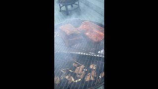 Smokin some short ribs