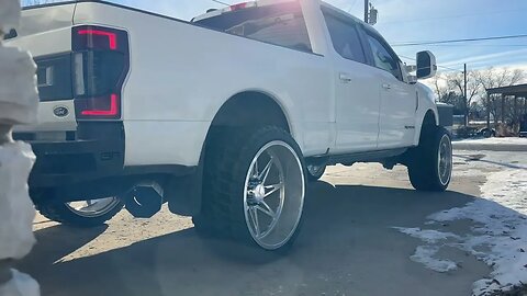 Cold Start 2020 F-350 6.7 Powerstroke 5” Straight Pipe Exhaust