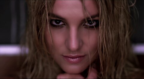 Britney Spears - Womanizer