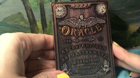 Oracle with Ouija Board & Spriritualism Theme - Playing Cards. Flipthrough Up Close & Personal