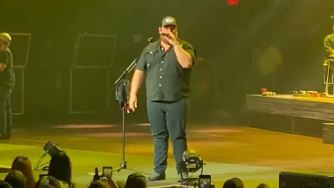 Luke Combs Provides SHOCKING Refund To ENTIRE Venue