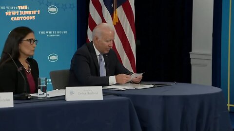 Biden controls the meeting with a little help from his flashcards.