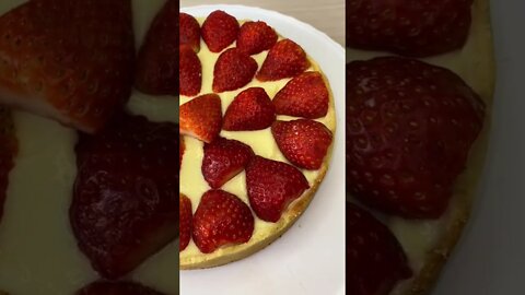 TORTA DE MORANGO SUPER FÁCIL 🍓🥧 | Receitas #Shorts