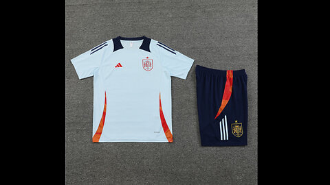 👉🏻⚽️ 2024/25 Spain Adult White Short Sleeve Training Kit