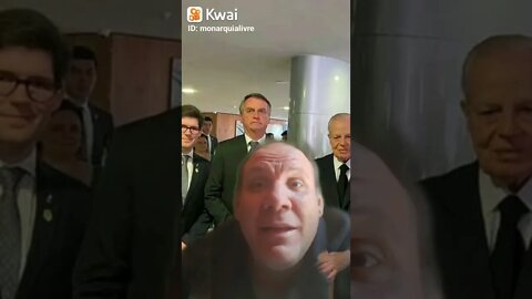 Bolsonaro com o novo chefe da Casa Imperial do Brasil Príncipe Dom Bertrand emBrasília