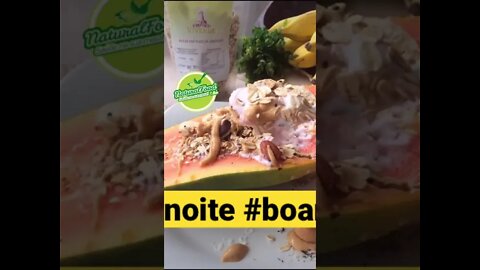 Pós Treino com Mamão, Aveia, Granola, Nuts e Mel