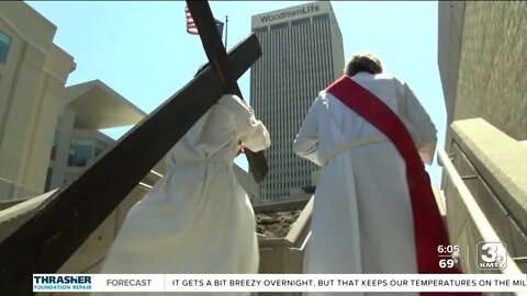 Worshipers take to the streets to commemorate Good Friday