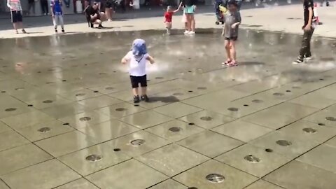 Babies Playing Water In The Pool Video 2021