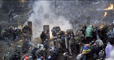 Ukrainian civilians flee as Russian shelling intensifies in Ukrainian city of Irpin