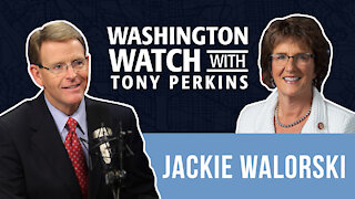 Rep. Jackie Walorski Shows How Unemployment Checks are Paralyzing People from Finding Work