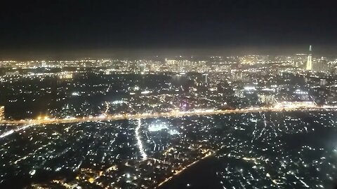 Unedited Video-VN Airline landing from Hue to Saigon night view of city-[Cảnh Sài Gòn đêm đáp cánh]