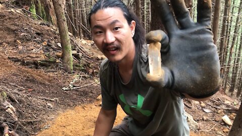 戶外探險｜上山挖水晶！沒想過親手從土地裡挖出水晶的神奇初體驗!Hansen Creek Quartz Crystal Digging. Gem Hunting in Washington