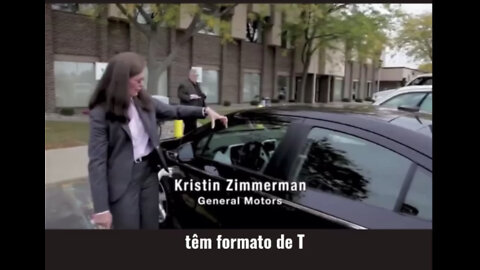 Carro elétrico com bateria carregada por eletricidade gerada por carvão dá vexame no lançamento