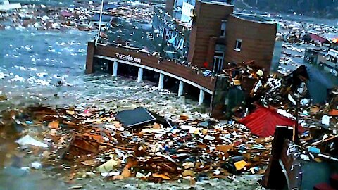 Tsunami 3.11 - Onagawa Building in the Middle of Mega Tsunami