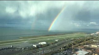 Un arc-en-ciel splendide dans le ciel d'Ohio