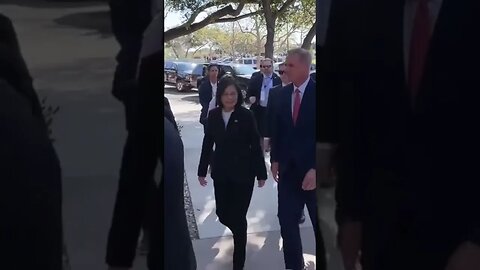 🇹🇼 🇺🇸 U.S. House Speaker Kevin McCarthy meets with Taiwan President Tsai Ing-wen.