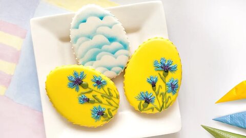 Easter Egg Cookies. Blue and Yellow are colors of freedom 💛💙