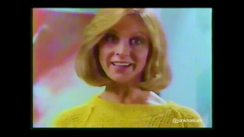 Very 80s Looking and Sounding BOLD Laundry Detergent Commercial