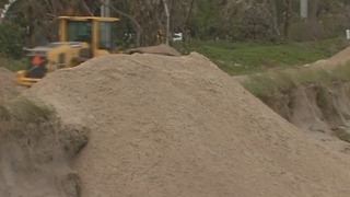 Rough surf, gusty winds hit hard at Bathtub Beach