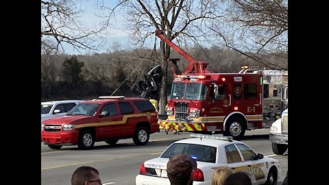 VIDEO: Car Recovered From Cumberland River in Clarksville, Tn. 1 Deceased.