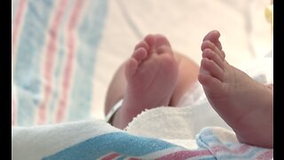 Hospital tries skin-to-skin contact for babies suffering from drug withdrawal