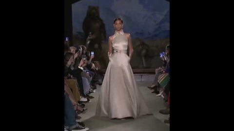 Brandon Maxwell RTW Fall/Winter 2020-2021 Collection #Style #FashionShow #Shorts | #FASHION #SHORTS