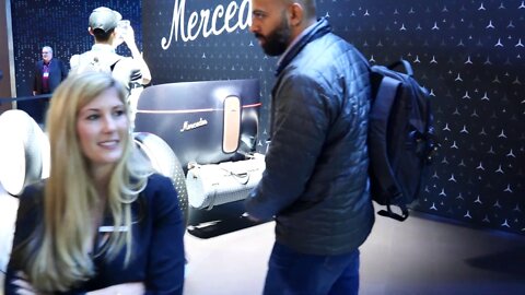 Mercedes Benz Press Release and More Footage of the LA Auto Show 2019 - Panasonic S1H