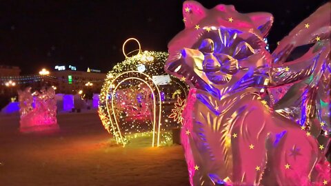 ASMR in Russia Khabarovsk. Magical ice figures. Snow crunch sound at -40° C