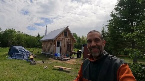 Off-grid cabin, welcome to my humble tiny home!