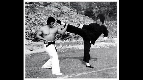 Cross kick Studio Films Bruce Lee Enter the Dragon