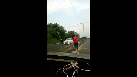 En carretera federal a Juchitan Oaxaca YA HAY VOTOS PARA MORENA!!