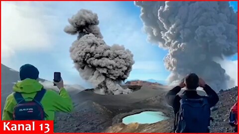 Kuril travelers filmed the historic moment at the Ebeko volcano