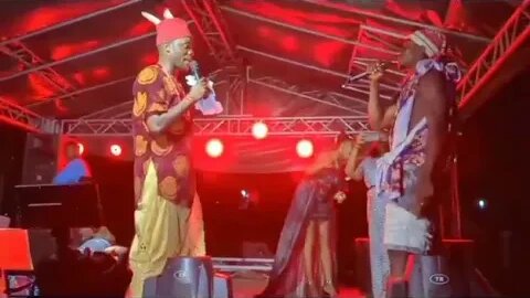 Ịtụ ilu slam freestyle Oba Ji Festival - (Indeed you made history Ozii Baba Anieto)