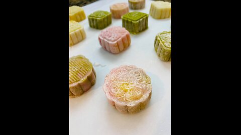 Snow Skin Mooncake 冰皮月饼