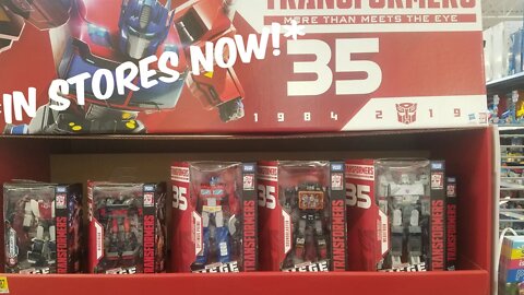 35th Anniversary Transformers Figures at Walmart! Optimus Prime, Megatron, Soundblaster, Bluestreak