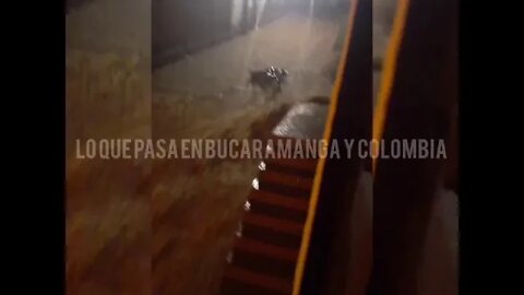 Fuerte aguacero a esta hora en #Barichara