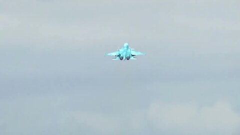 Russian Su-34 Fighter-Bombers Combat Sorties Targeting Ukrainian Military Infrastructure