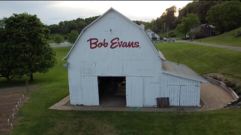 Bob Evans - Down On The Farm Photo Scavenger Hunt (Drone)