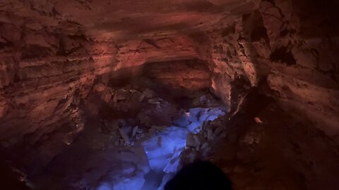 Natural bridge caverns Lightshow