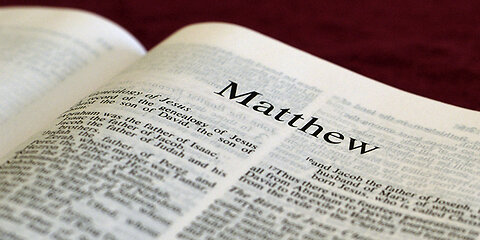 Gospel-of-Matthew-31-Cross-The-Border