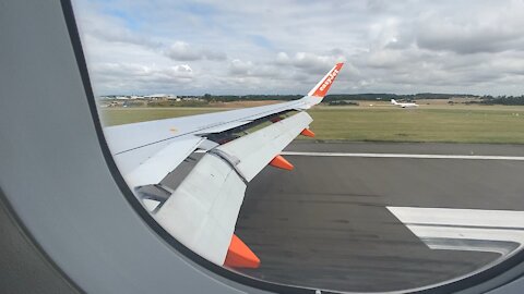 Landing Luton Airport. Pouso Aeroporto de Luton. 20-08-21