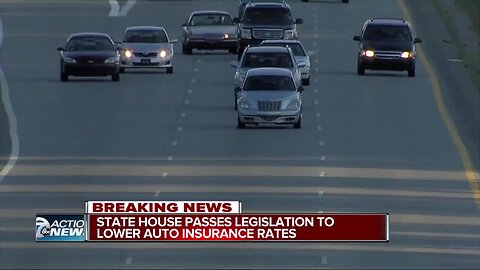 Whitmer, GOP reach auto insurance deal that 'guarantees rate relief' for drivers