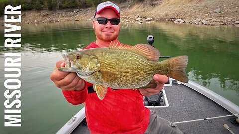 MISSOURI RIVER BASS FISHING | Lake Francis Case (11th Largest Man-Made Reservoir in the US)