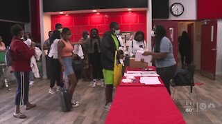 Palm Beach County high school students get tour of Florida colleges